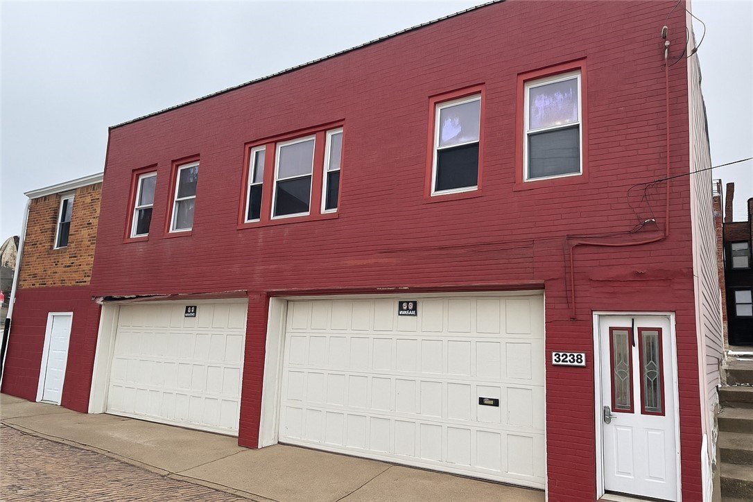 Single Family 2BR 1BA - 3238 Hardie Way, Oakland, PA