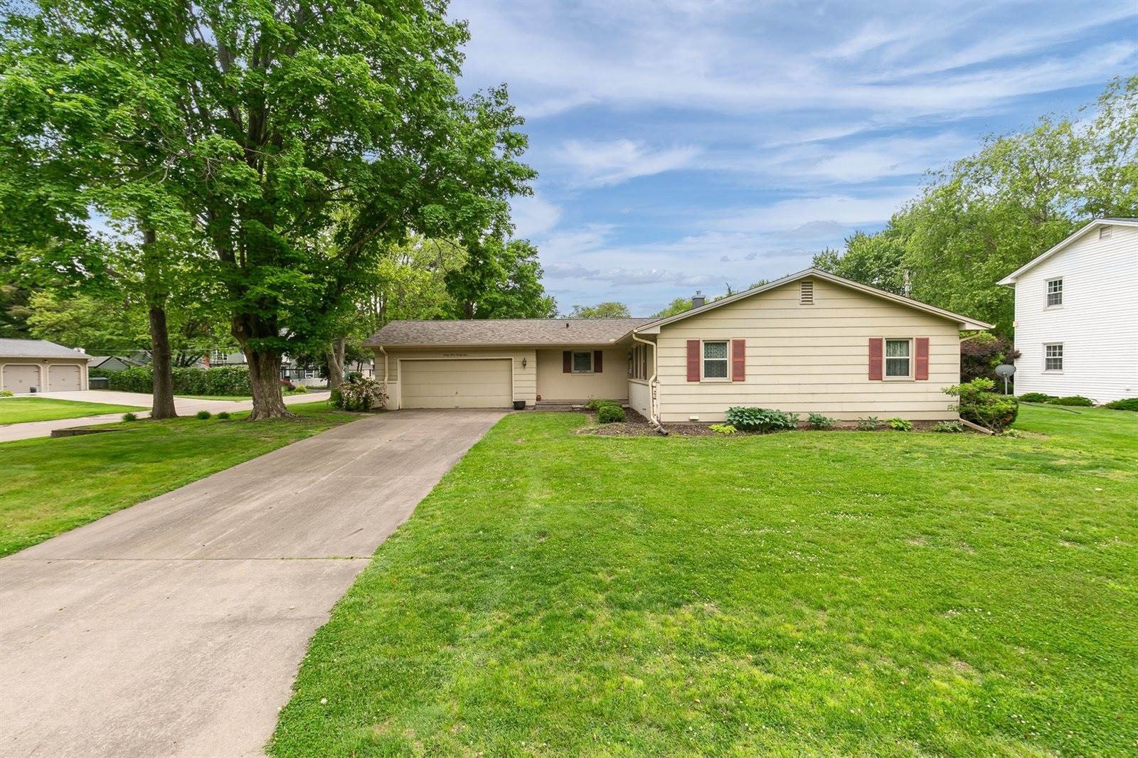Single Family 3BR 2BA - 3324 34th Ave Court, Rock Island, IL