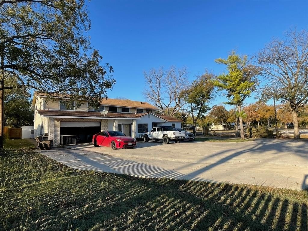 Condo 10BR 5BA - 613 Central Texas Expressway, Lampasas, TX