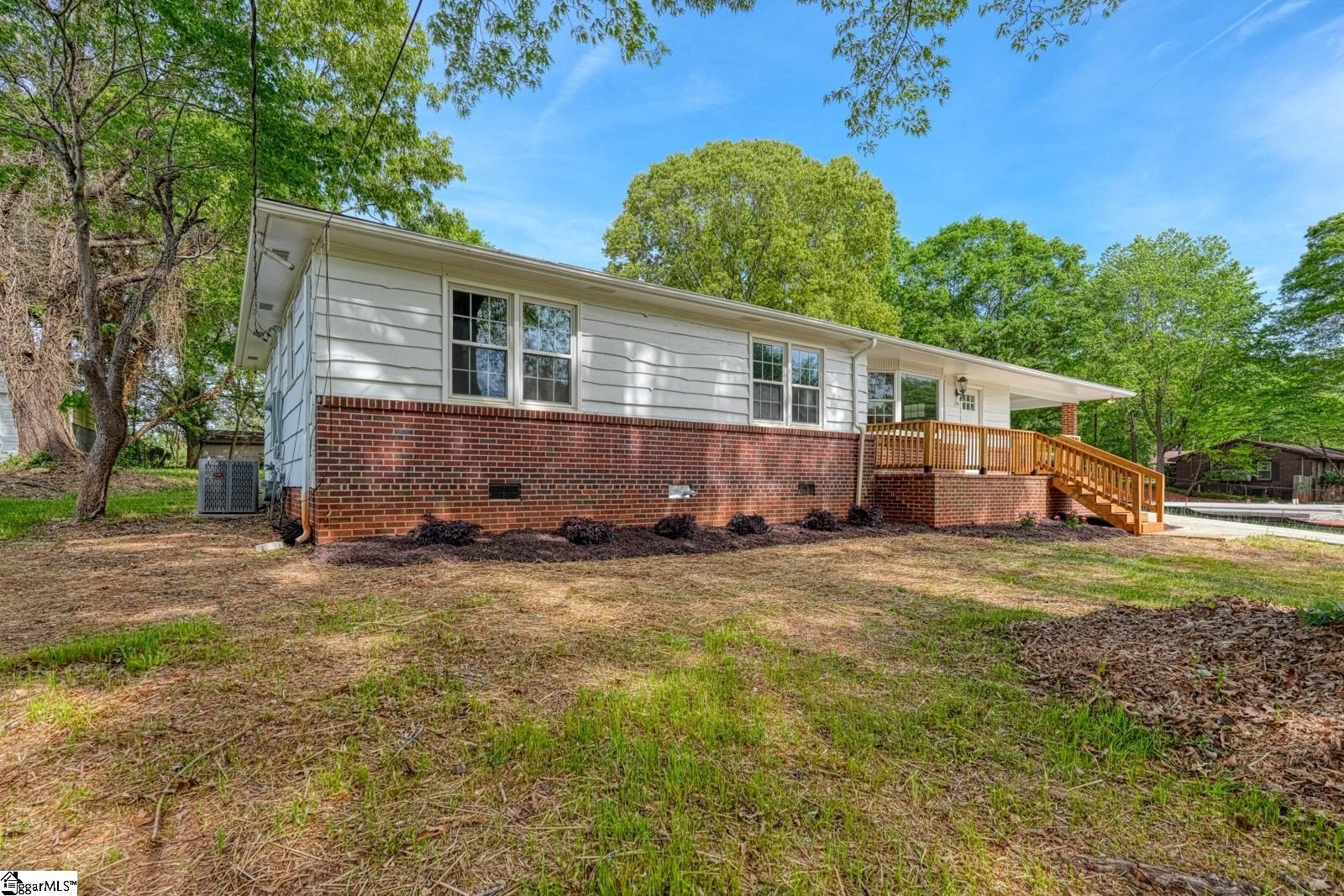 Single Family 3BR 2BA - 132 Walden Circle, Spartanburg, SC