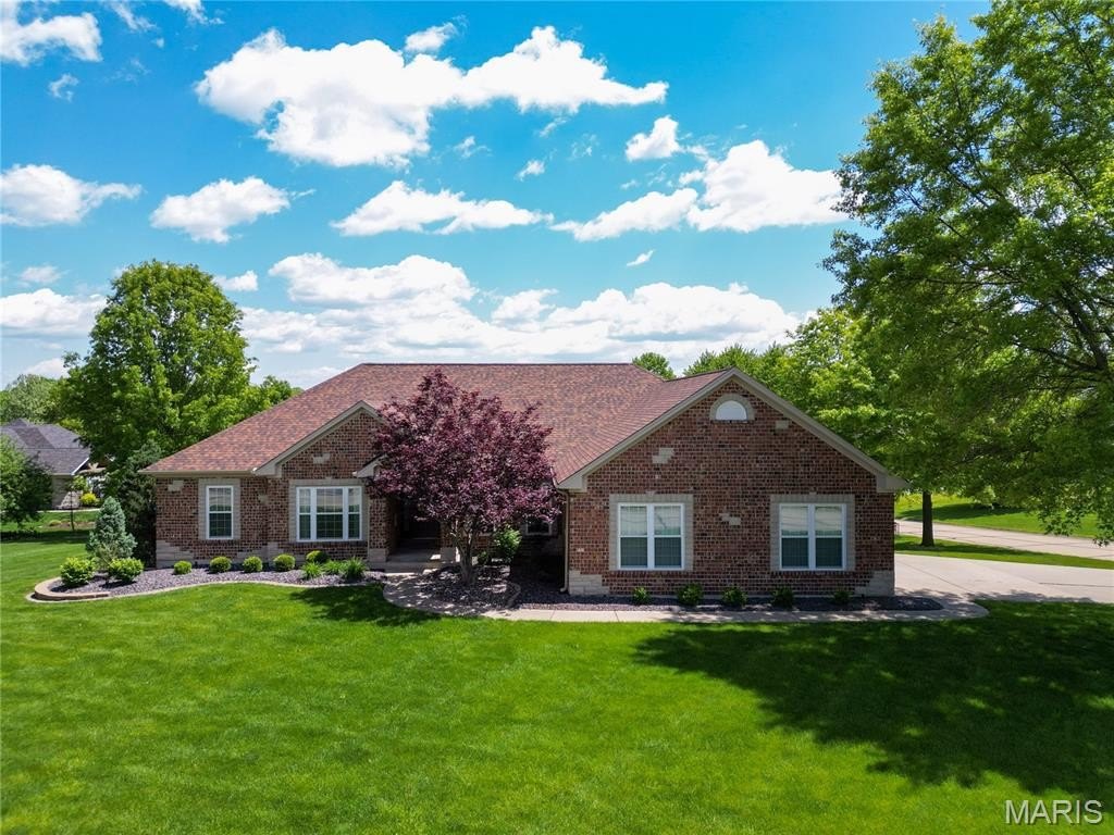 Single Family 5BR 3BA - 301 Red Wing Court, Troy, MO