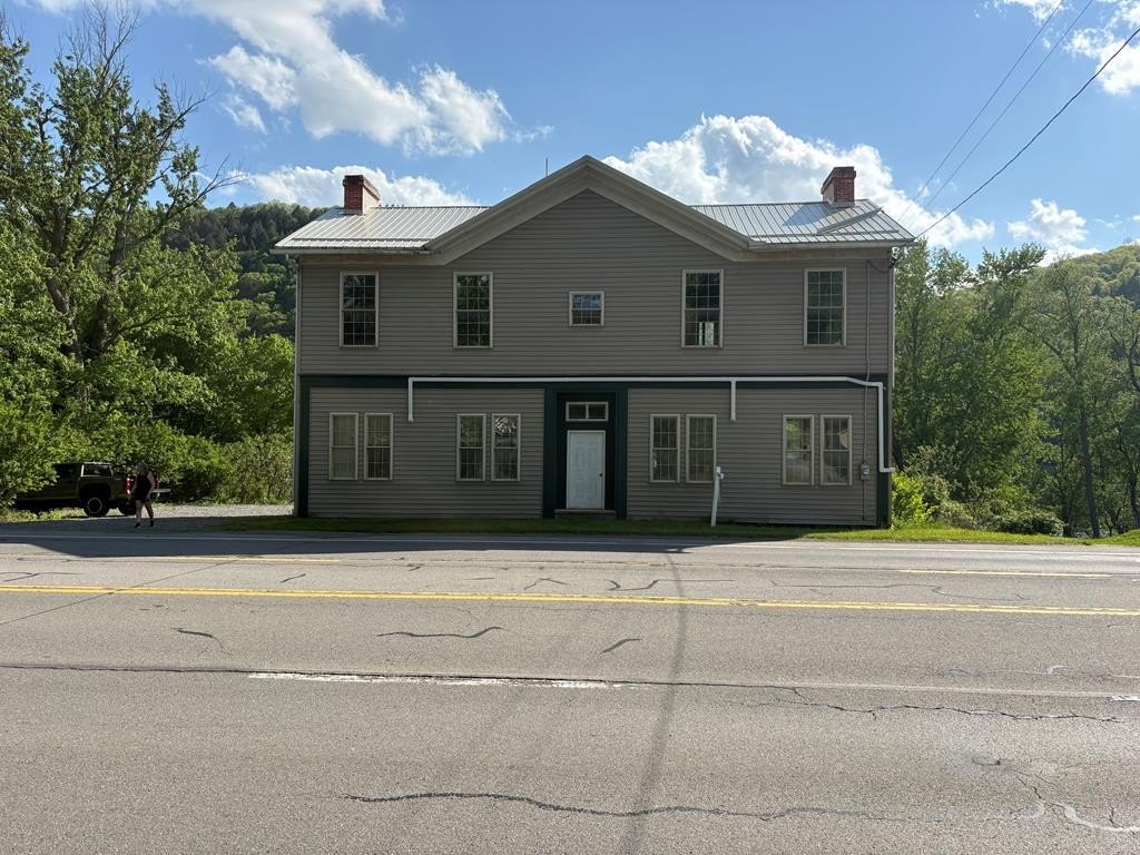 Single Family 3BR 1BA - 1828 Allegheny Blvd, Reno, PA