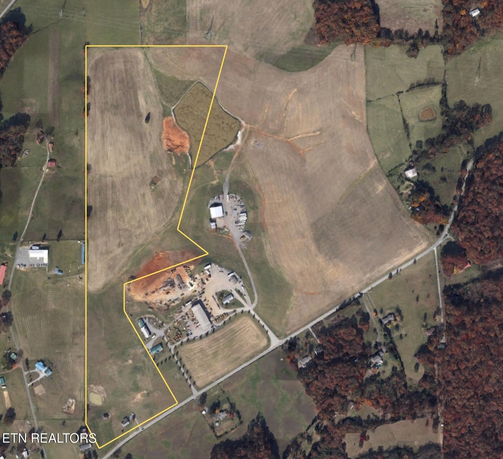 Single Family 1BR 2BA - 6005 Davis Ferry Rd, Loudon, TN