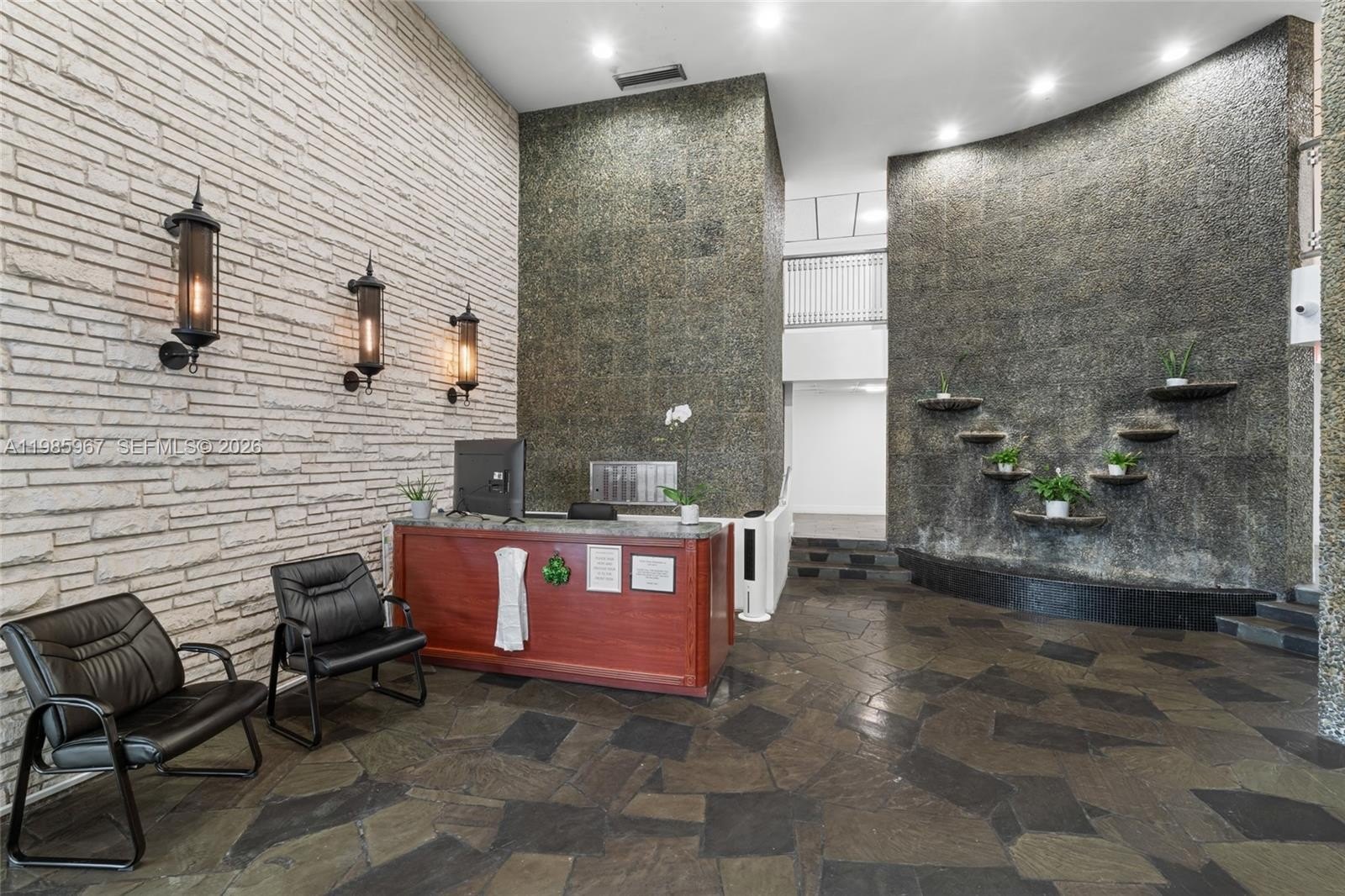 Condo 1BR 2BA - 1700 NE 105th St, Miami Shores, FL