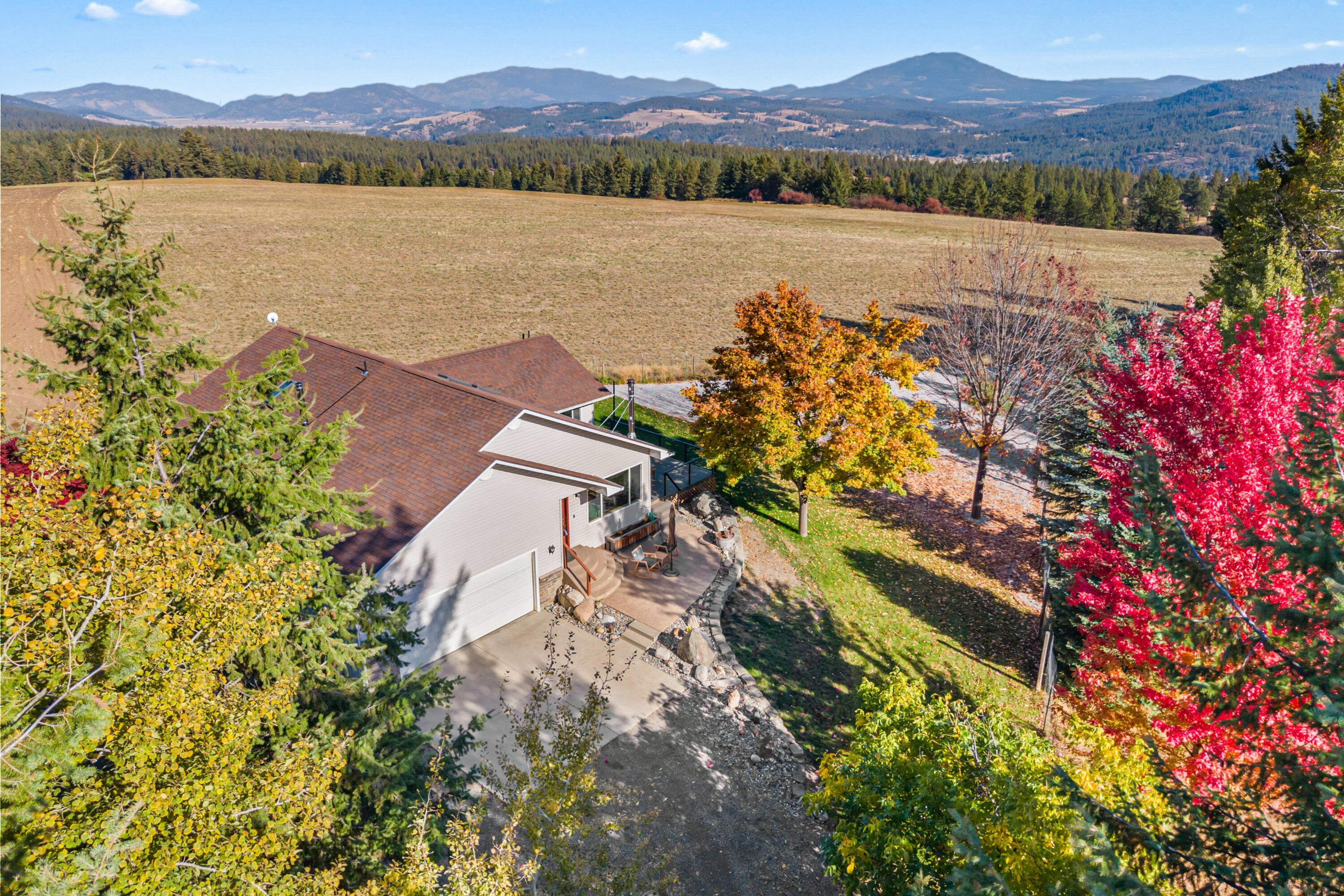 Single Family 4BR 3BA - 917 B PHILPOTT RD, COLVILLE, WA