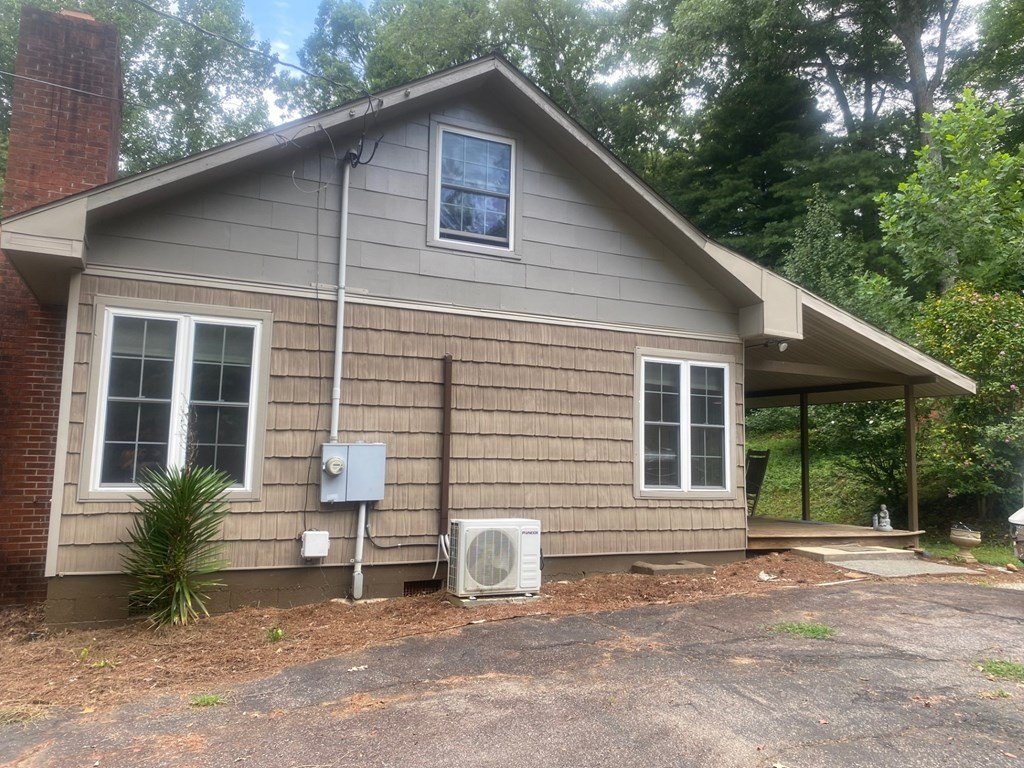 Single Family 3BR 2BA - 35 Sloan Street, Franklin, NC