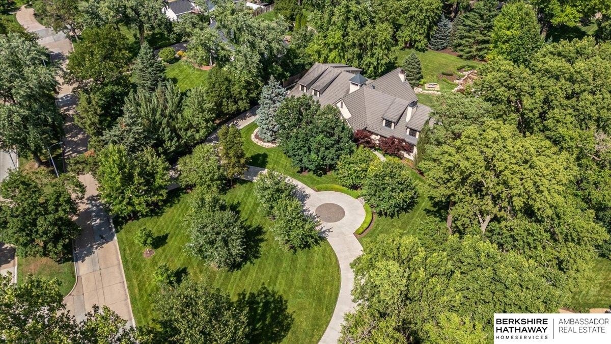 Single Family 4BR 7BA - 717 Hackberry Road, Omaha, NE