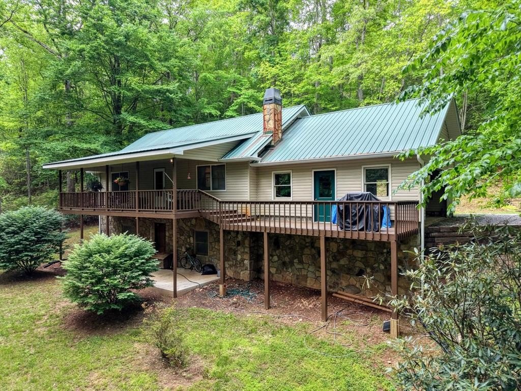 Single Family 3BR 2BA - 1568 Carlvin Road, Hiawassee, GA