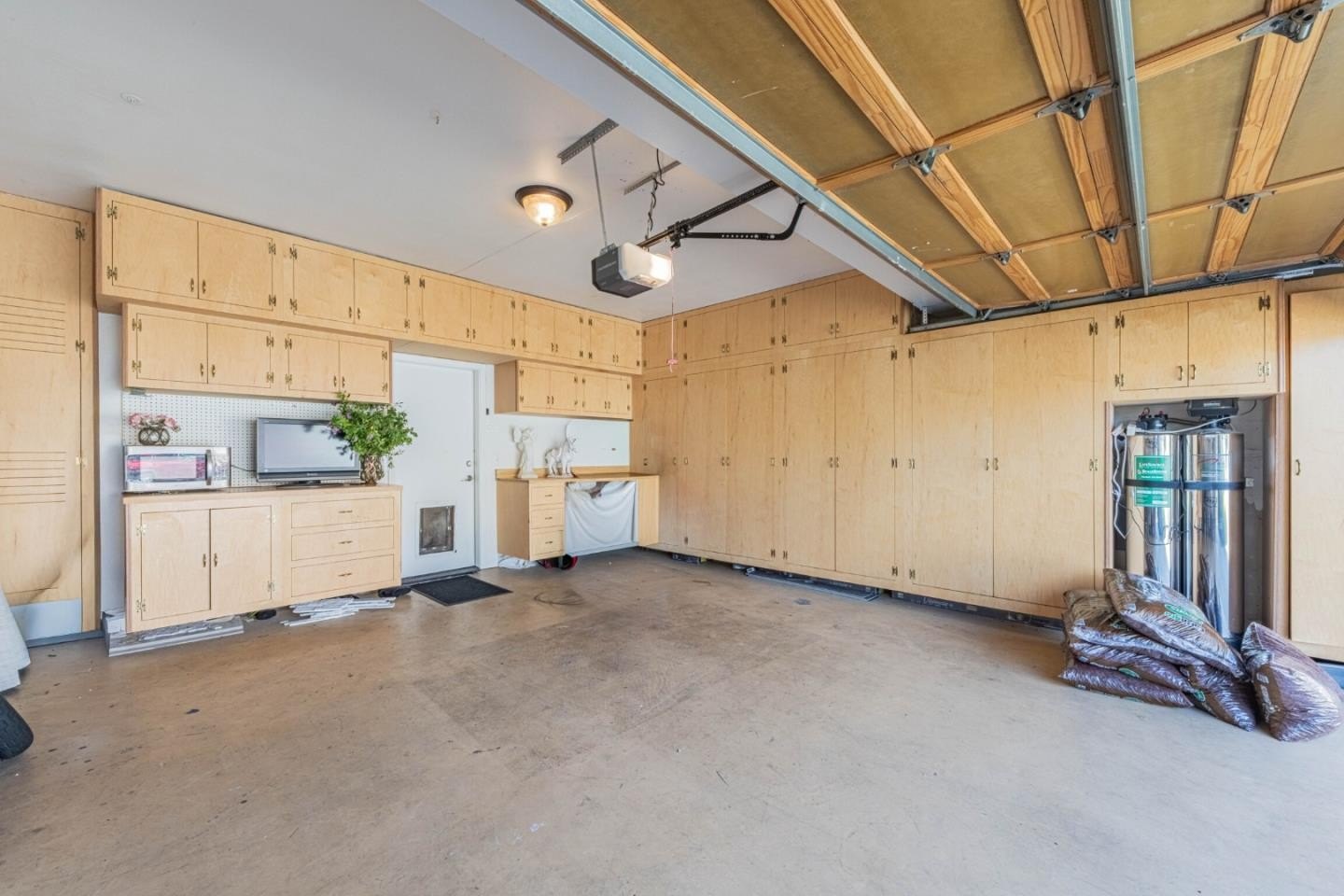 Other 3BR 3BA - 25215 Azalea CT, SALINAS, CA