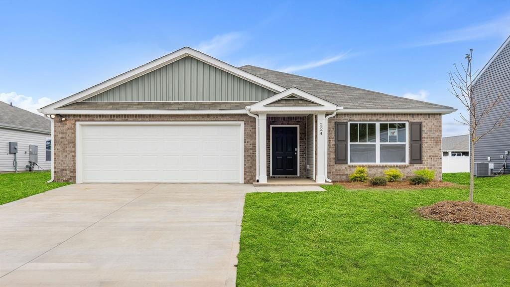 Single Family 3BR 2BA - 124 Cades Cove Drive, Greenwood, SC