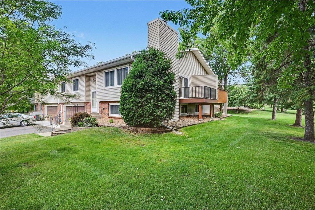 Single Family 2BR 2BA - 9402 Tyler Street NE, Blaine, MN