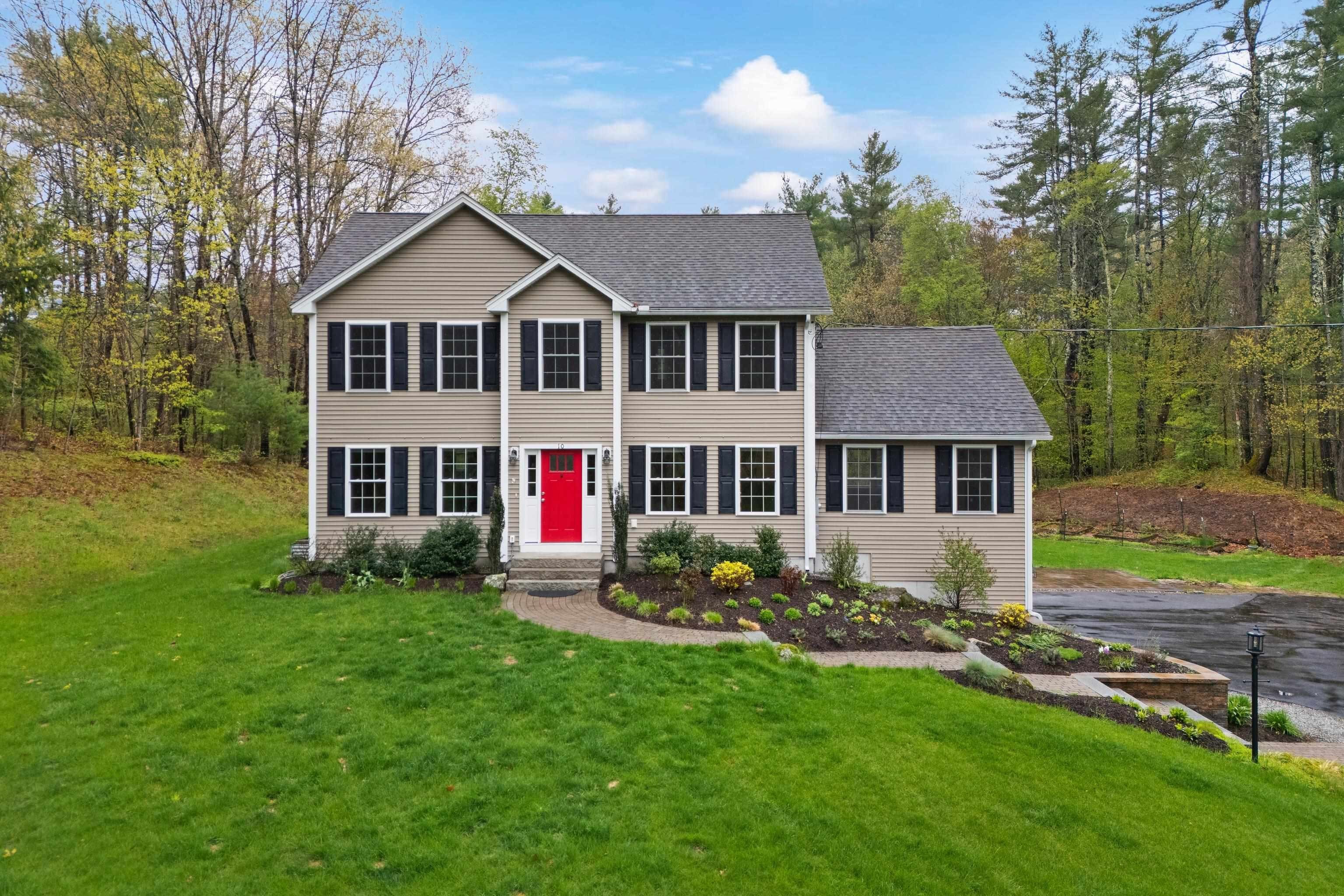 Single Family 3BR 3BA - 10 Wood Circle, Goffstown, NH