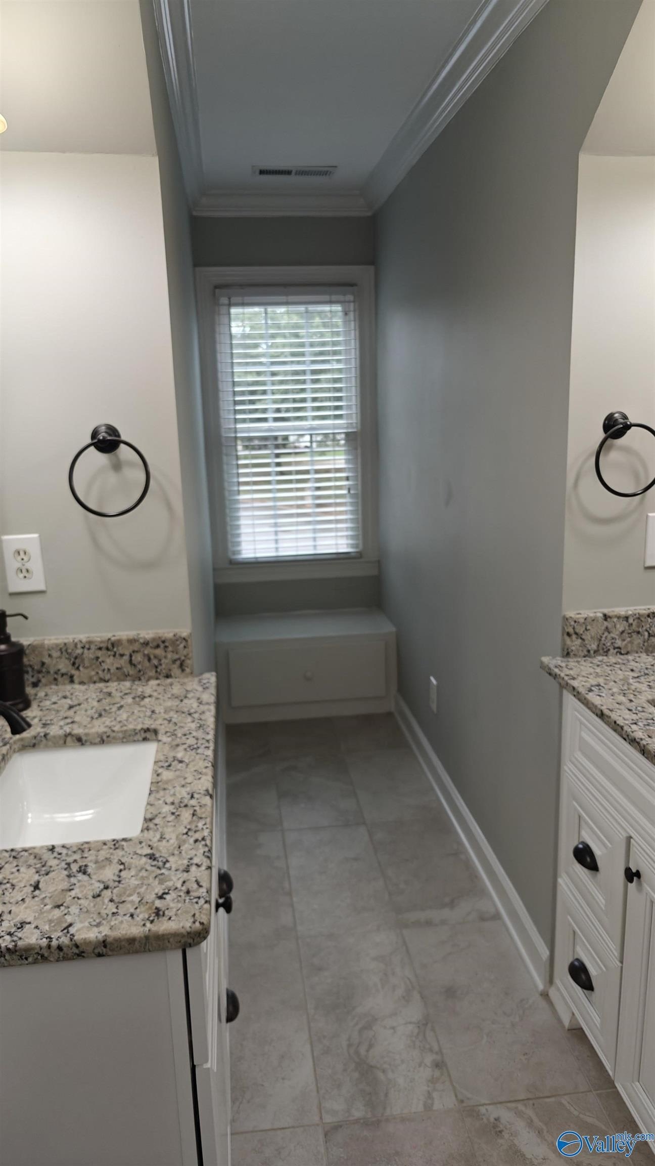 Single Family 5BR 4BA - 140 Fox Hollow Drive, Madison, AL