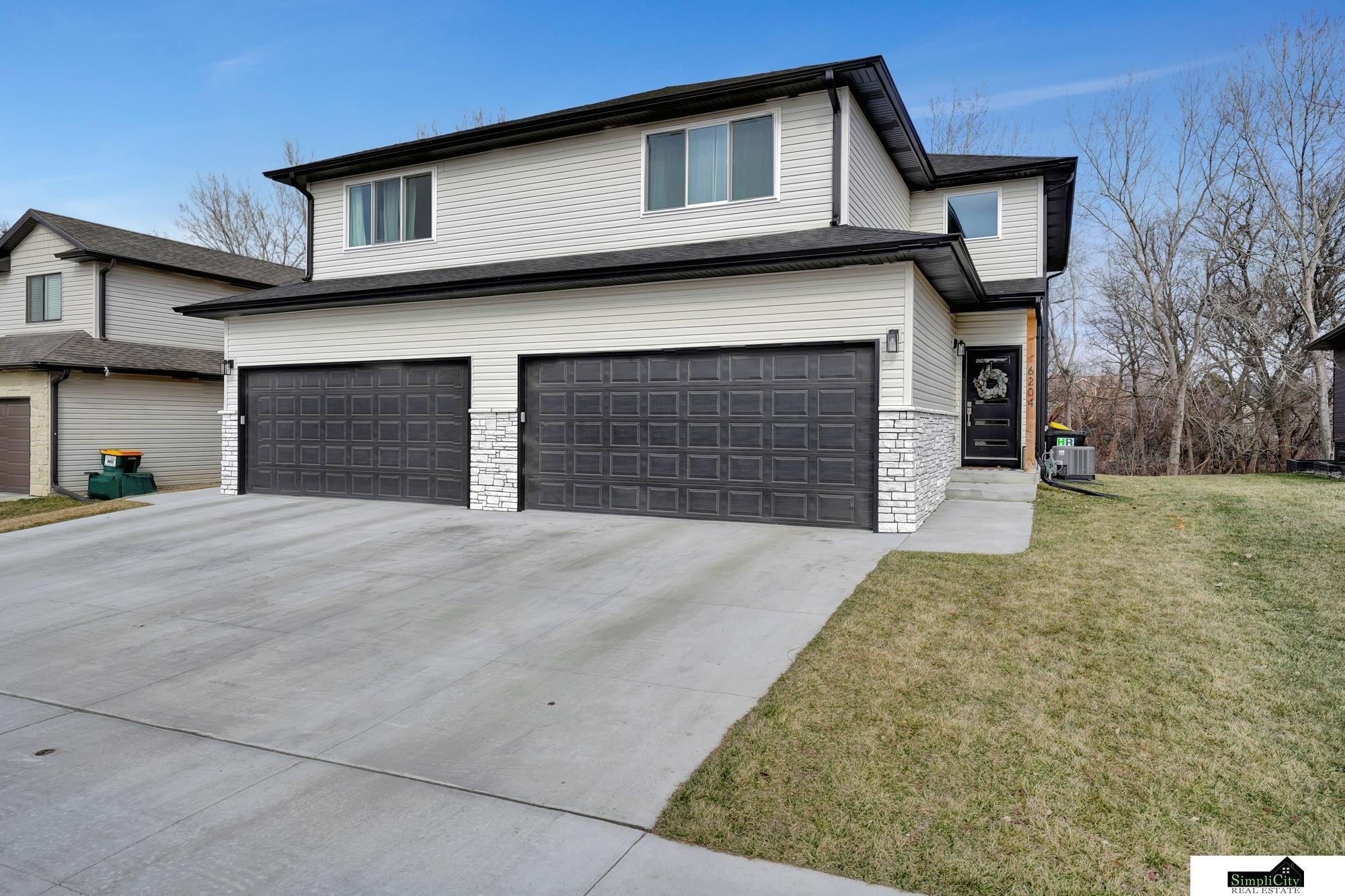 Single Family 5BR 4BA - 6204 Franciscan Drive, Lincoln, NE