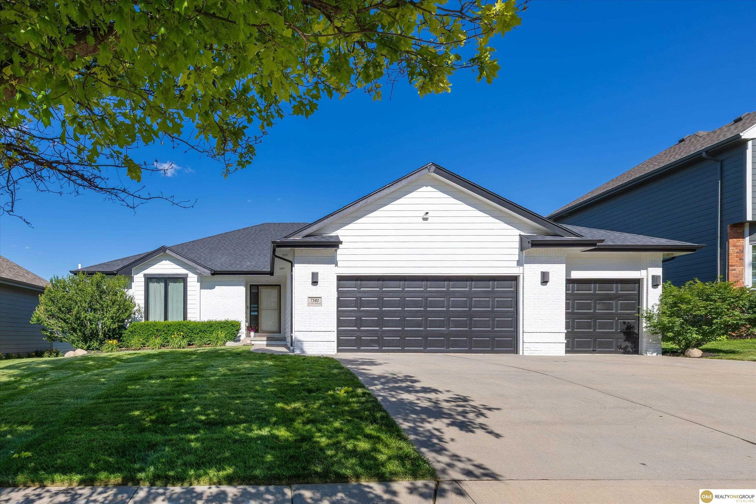 Single Family 3BR 3BA - 7501 N 155 Terrace, Bennington, NE