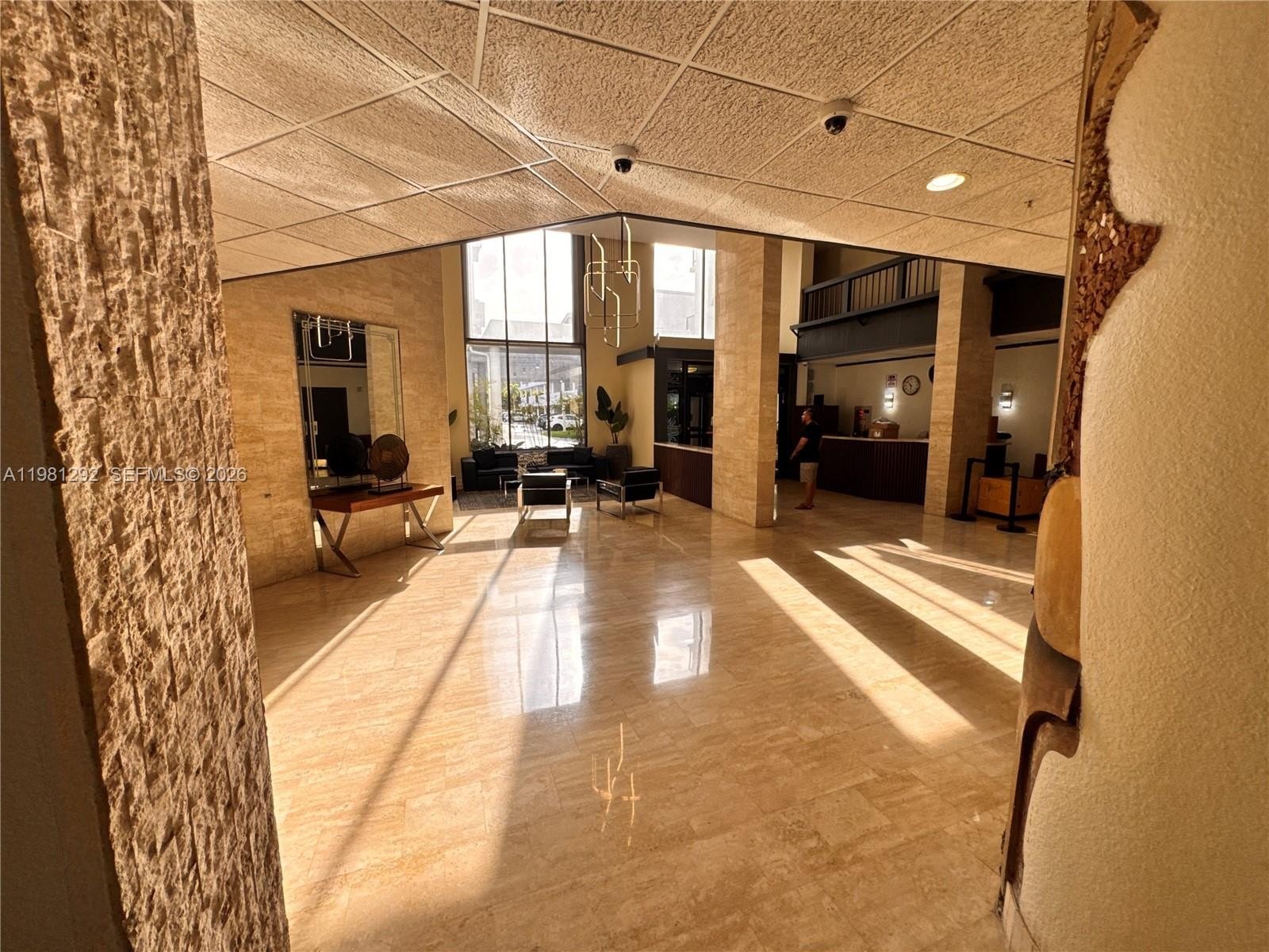 Condo 2BR 2BA - 2750 NE 183rd St, Aventura, FL
