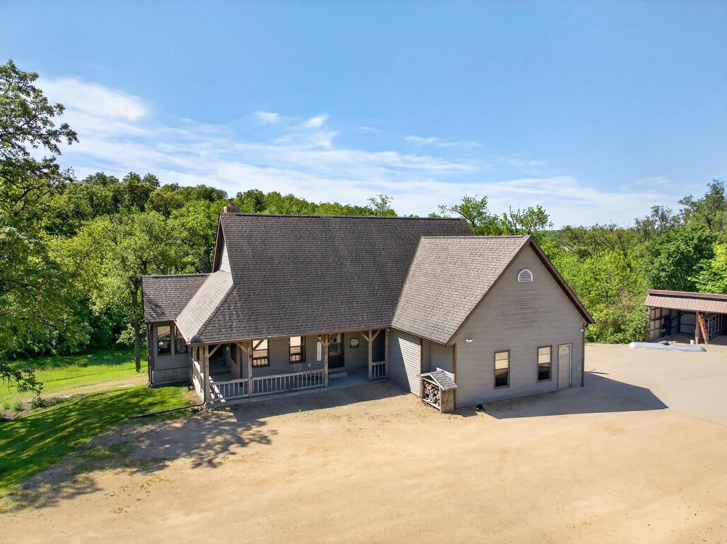 Single Family 3BR 3BA - 16909 Meylor Lane, Darlington, WI