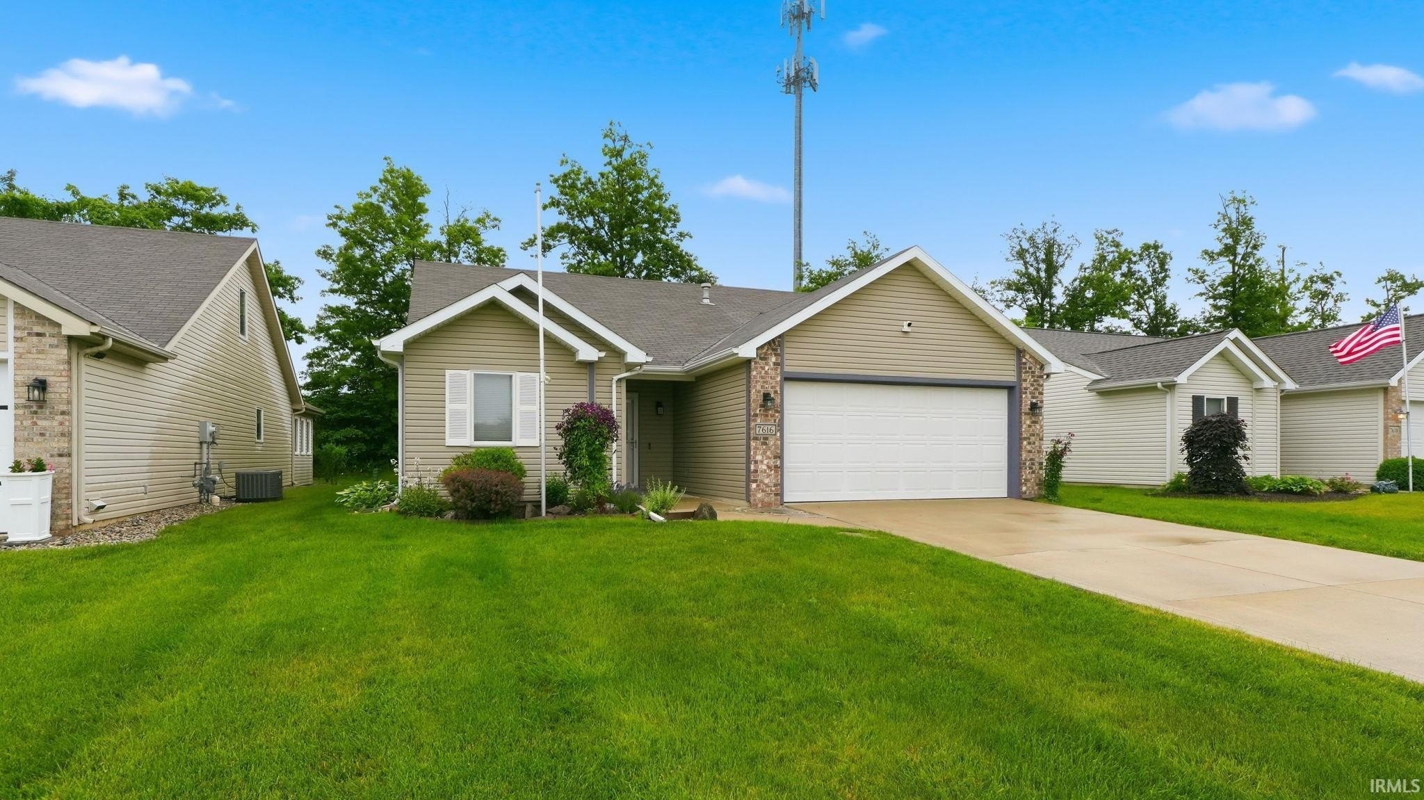Condo 2BR 2BA - 7616 Bowlander Way, Fort Wayne, IN