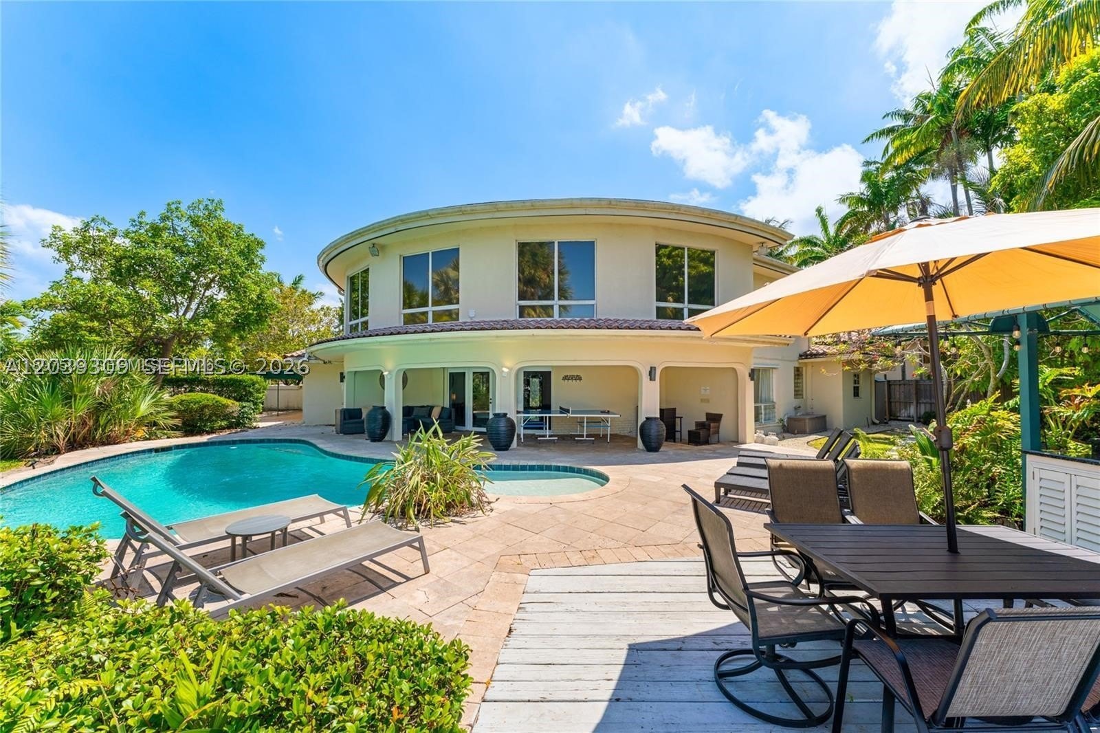 Single Family 7BR 4BA - 1809 Coral Gardens Dr, Wilton Manors, FL