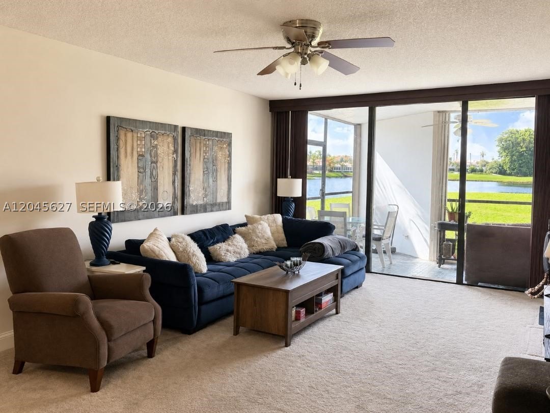 Condo 2BR 3BA - 16325 Golf Club Rd, Weston, FL