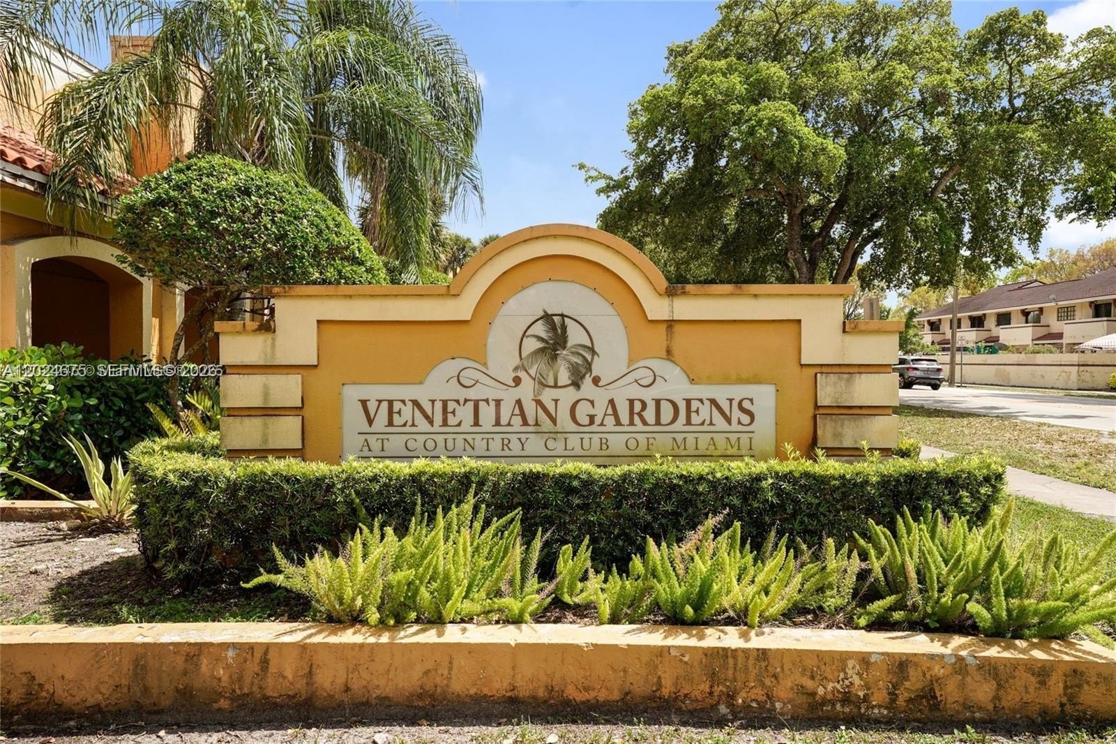 Condo 1BR 2BA - 18111 NW 68th Ave, Hialeah, FL