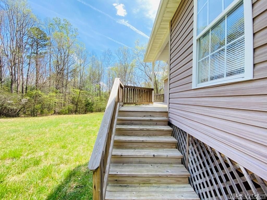 Single Family 3BR 2BA - 427 Muscadine Trail, Baskerville, VA