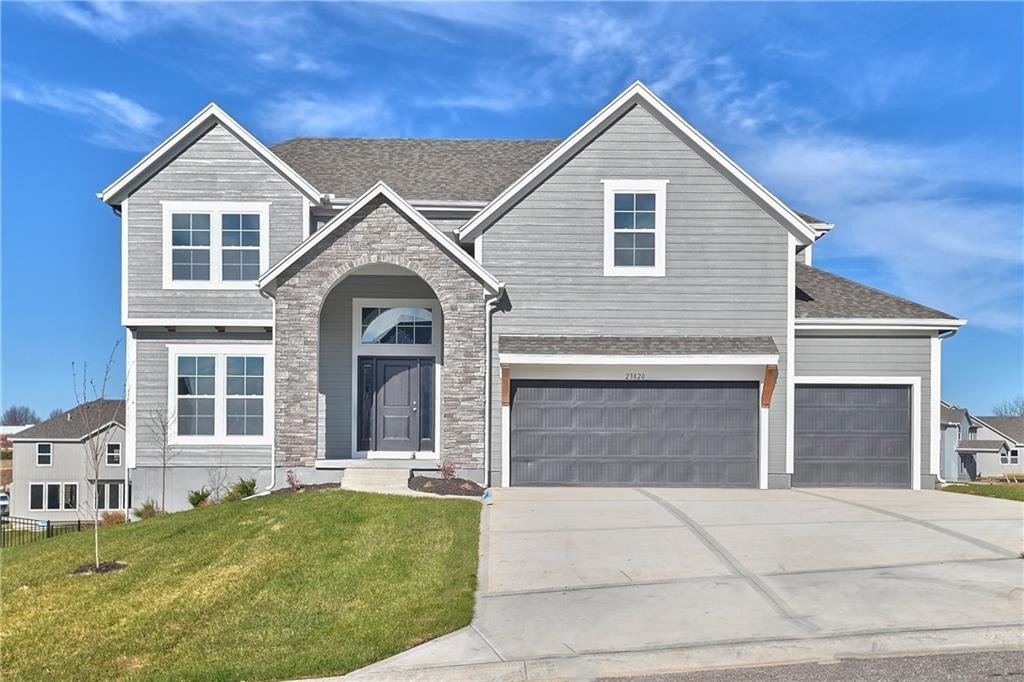 Single Family 5BR 4BA - 19787 W 114th Place, Olathe, KS