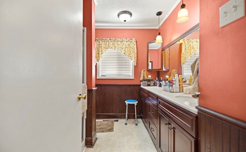 Single Family 3BR 2BA - 1000 Ky Blvd, Hazard, KY