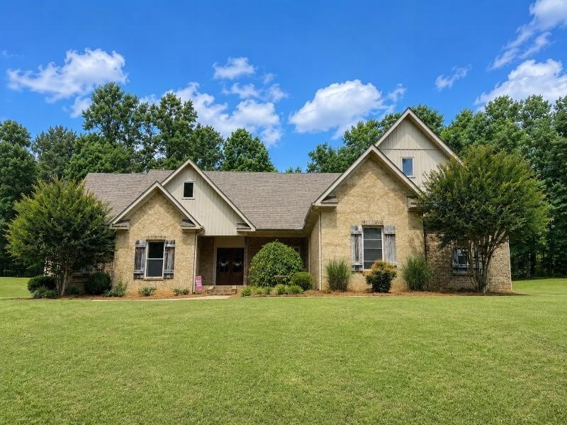 Single Family 4BR 4BA - 166 County Road 2432, Guntown, MS