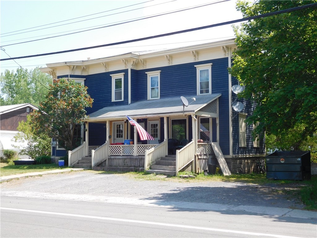 974 Main St  