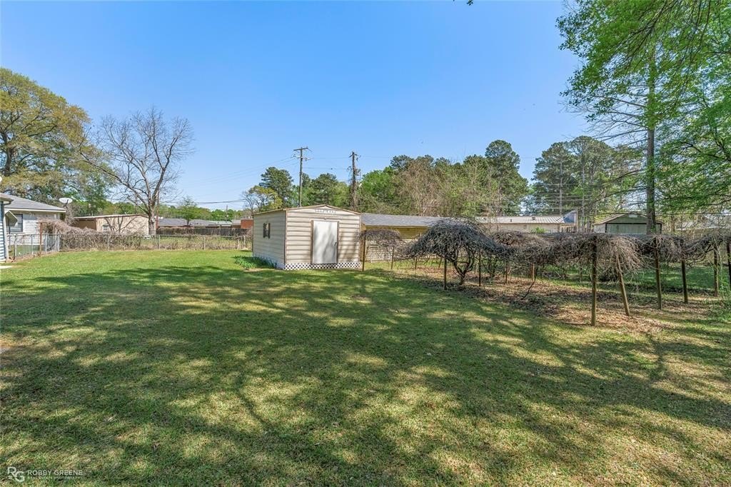 Single Family 3BR 1BA - 1815 S Brookwood Drive, Shreveport, LA