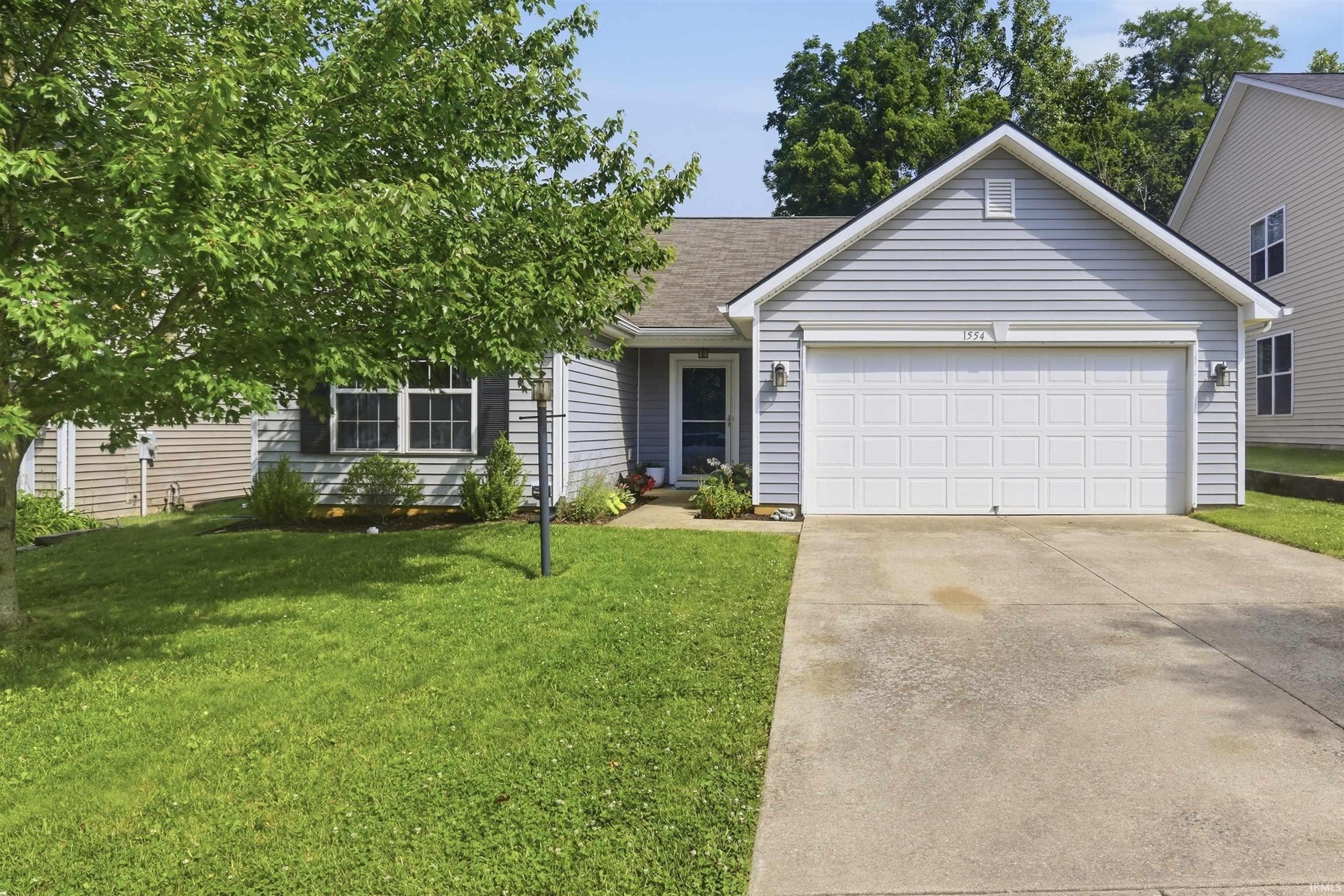 Single Family 3BR 2BA - 1554 W Meeting House Lane, Bloomington, IN