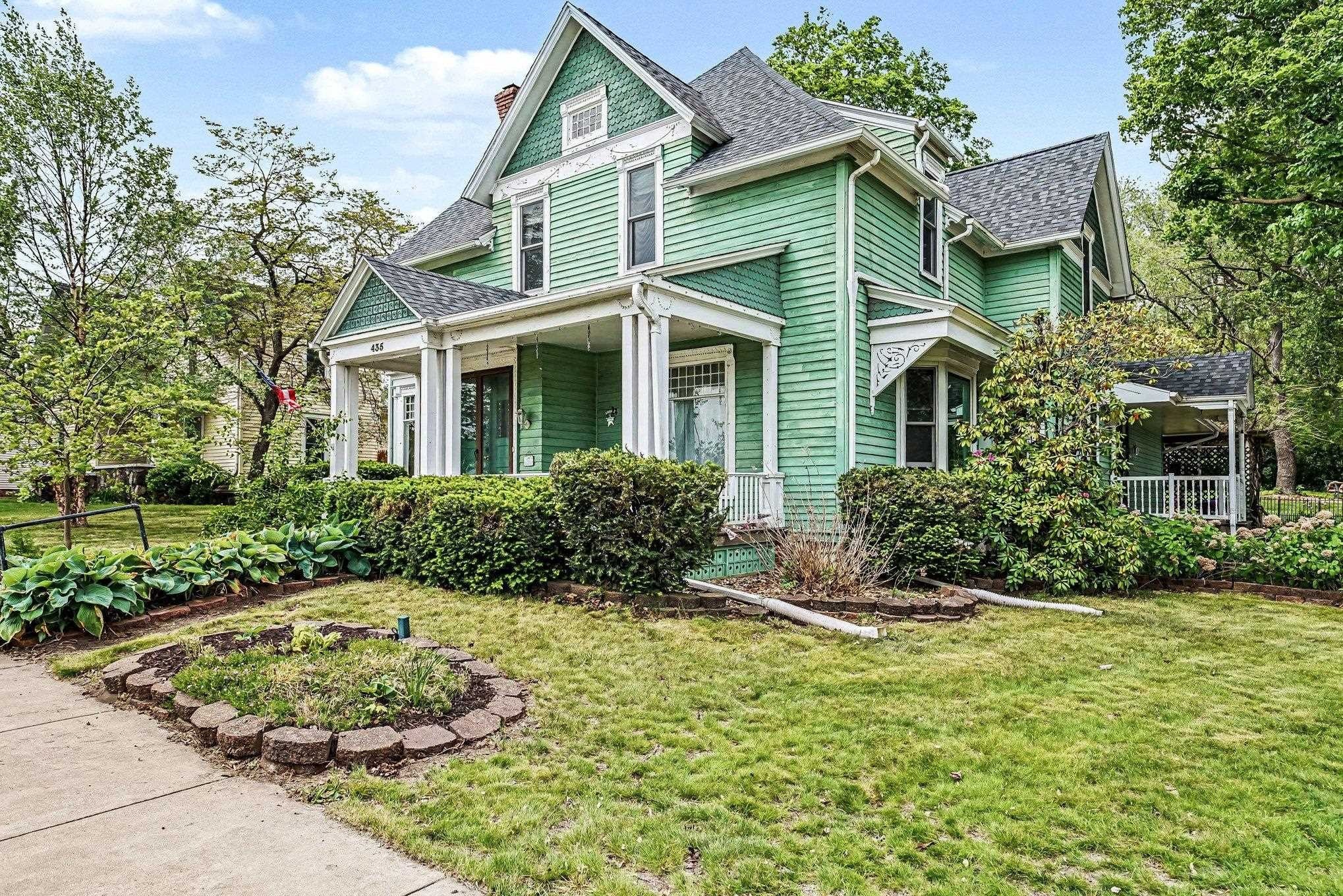 Single Family 4BR 6BA - 435 S Main Street, Middlebury, IN