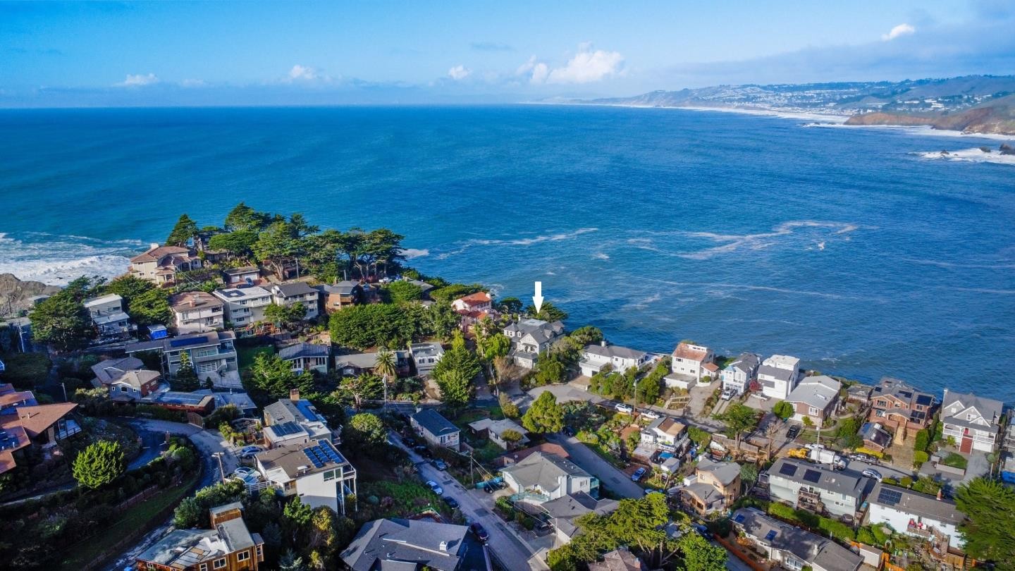 Single Family 6BR 5BA - 189 Kent RD, PACIFICA, CA