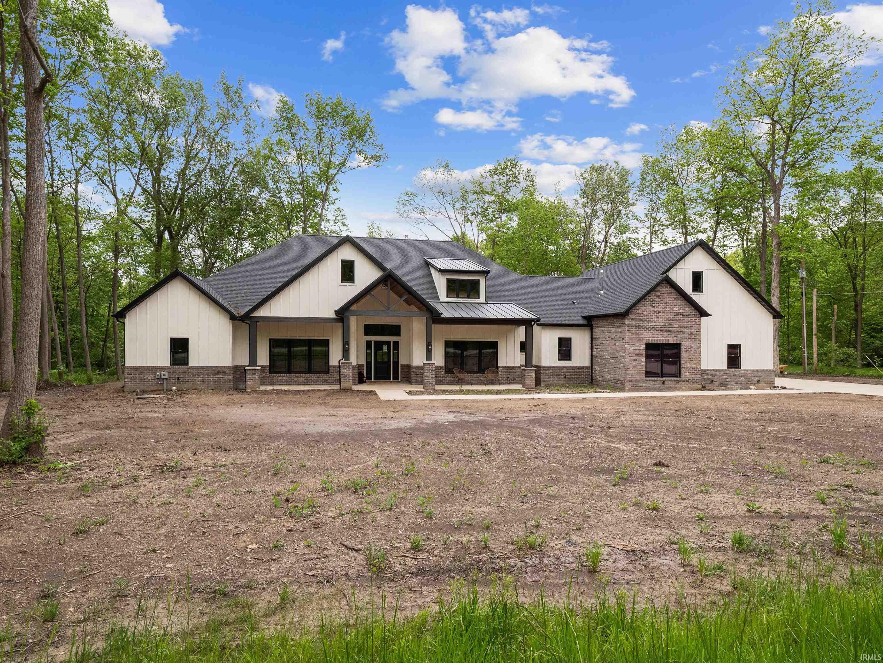 Single Family 4BR 6BA - 6077 Popp Road, Fort Wayne, IN