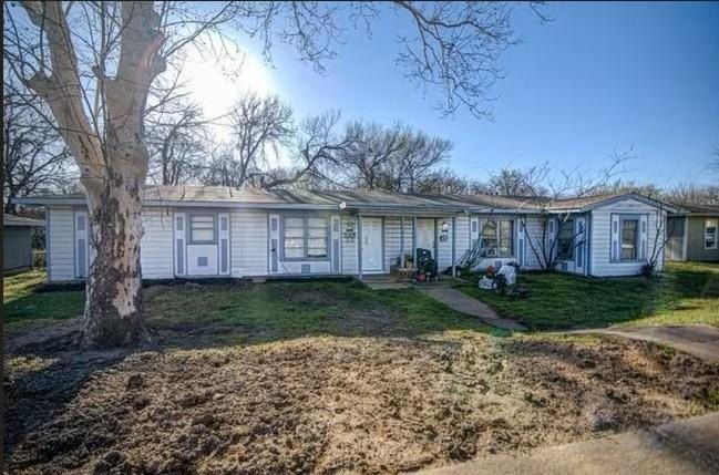 Single Family 5BR 3BA - 3 Pershing Drive, Denison, TX