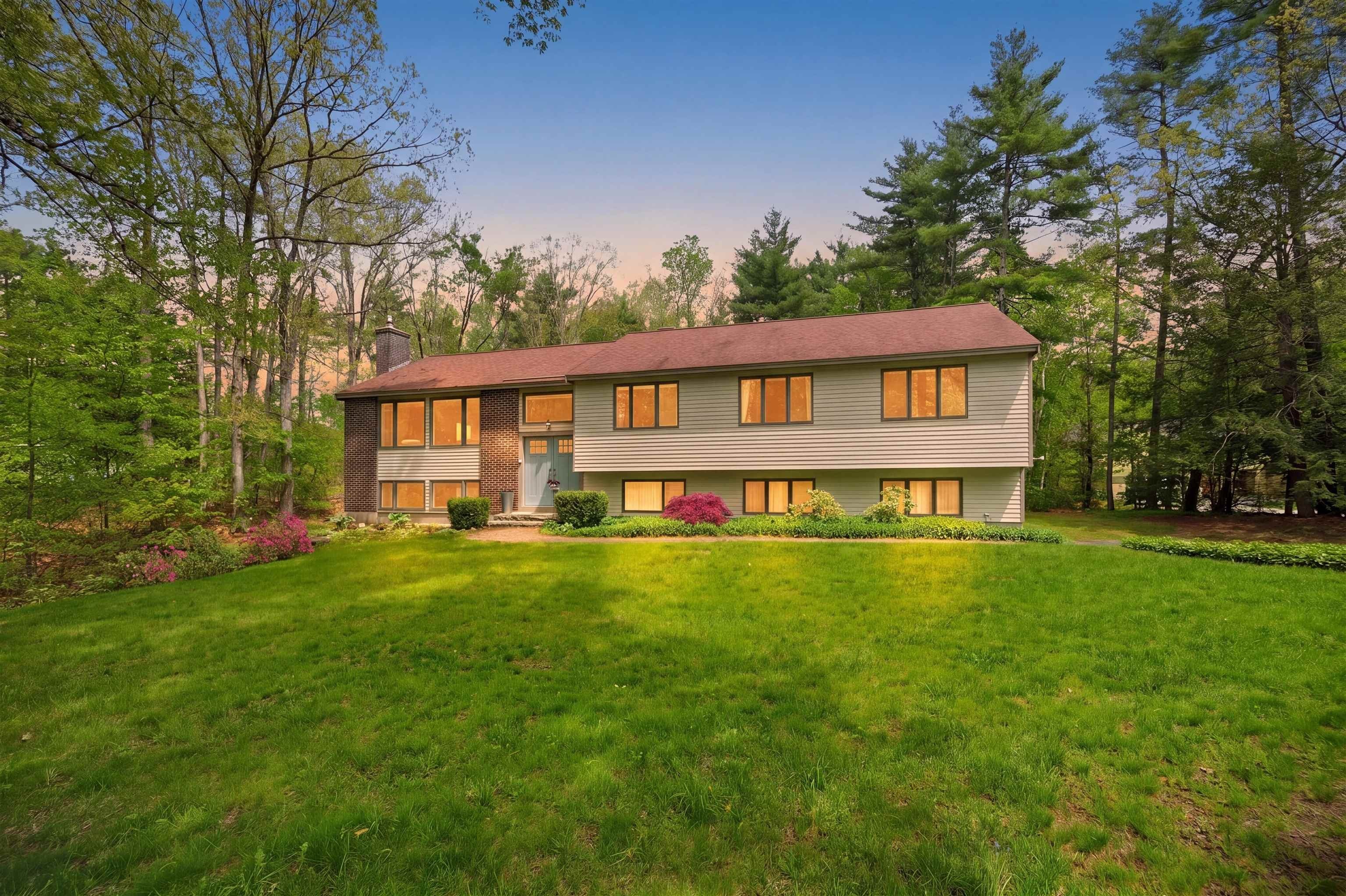 Single Family 3BR 2BA - 10 Kirsten's Landing, Fremont, NH