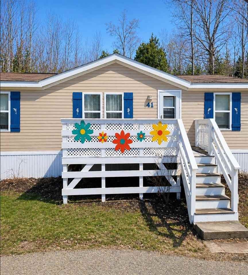 Manufactured Housing 3BR 2BA - 7525-41 Karlee Court Street, Charlevoix, MI