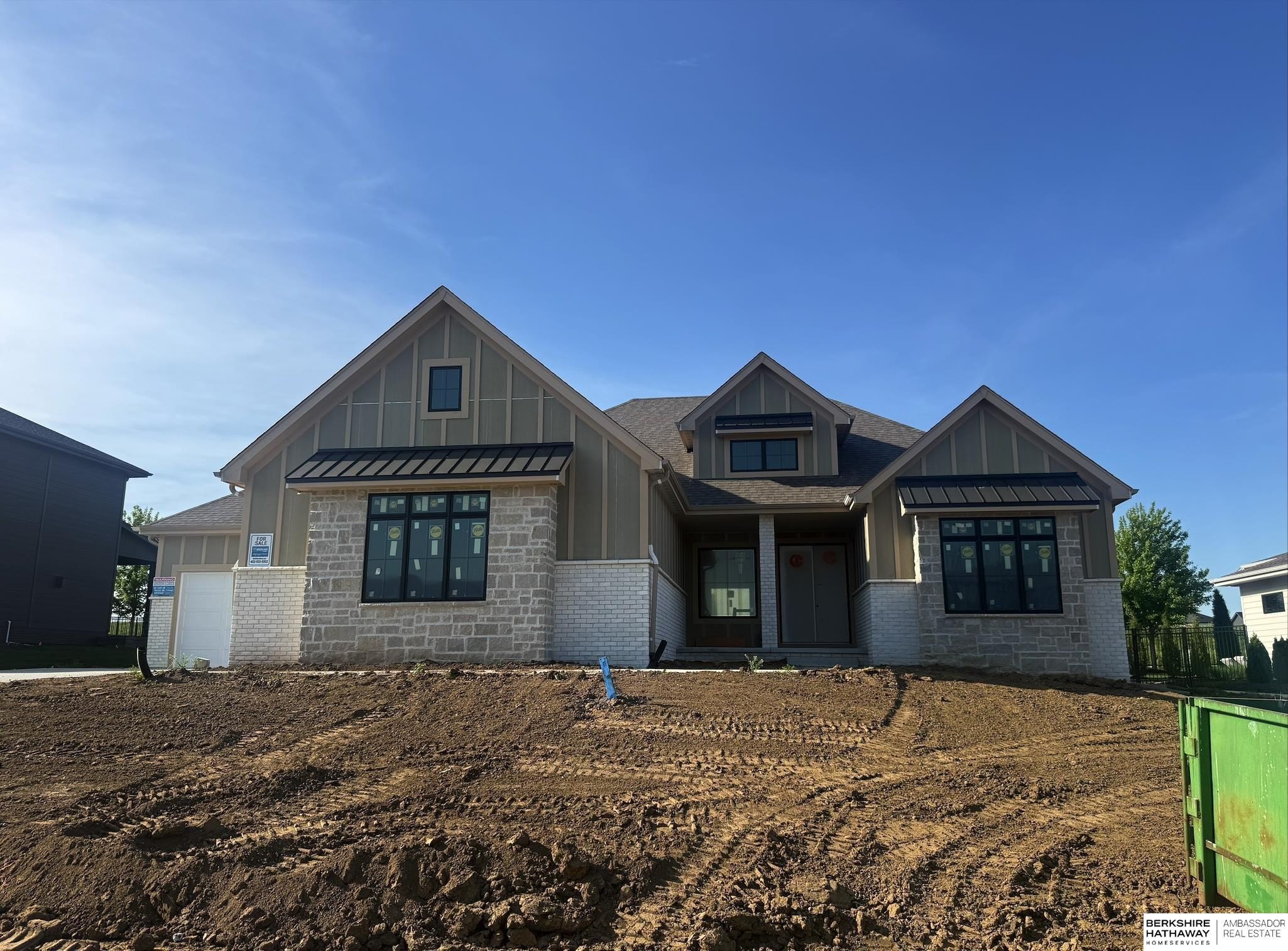 Single Family 4BR 3BA - 12363 Carpenter Street, Papillion, NE