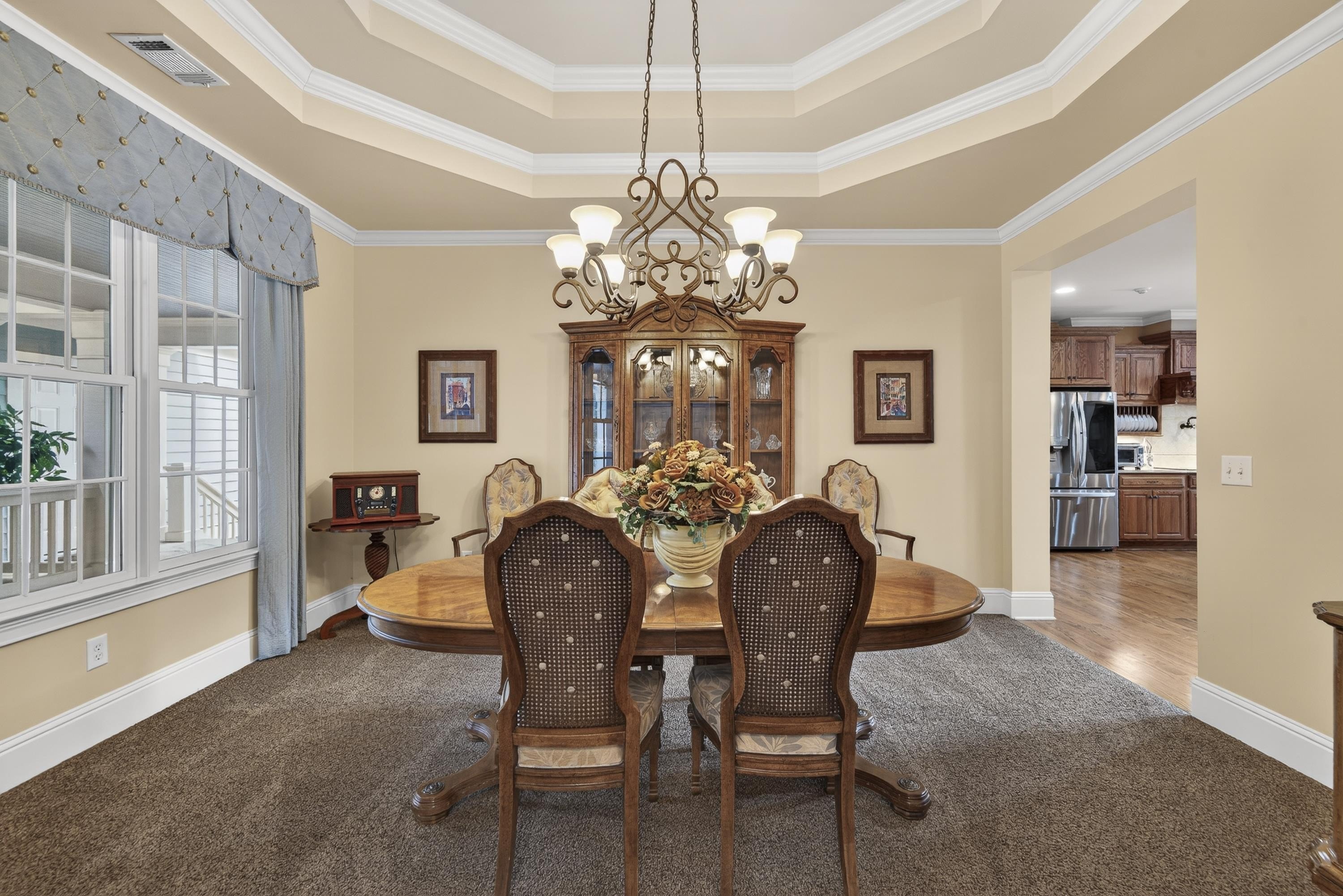 Single Family 5BR 6BA - 1020 BROADSWORD BAY, Greensboro, GA