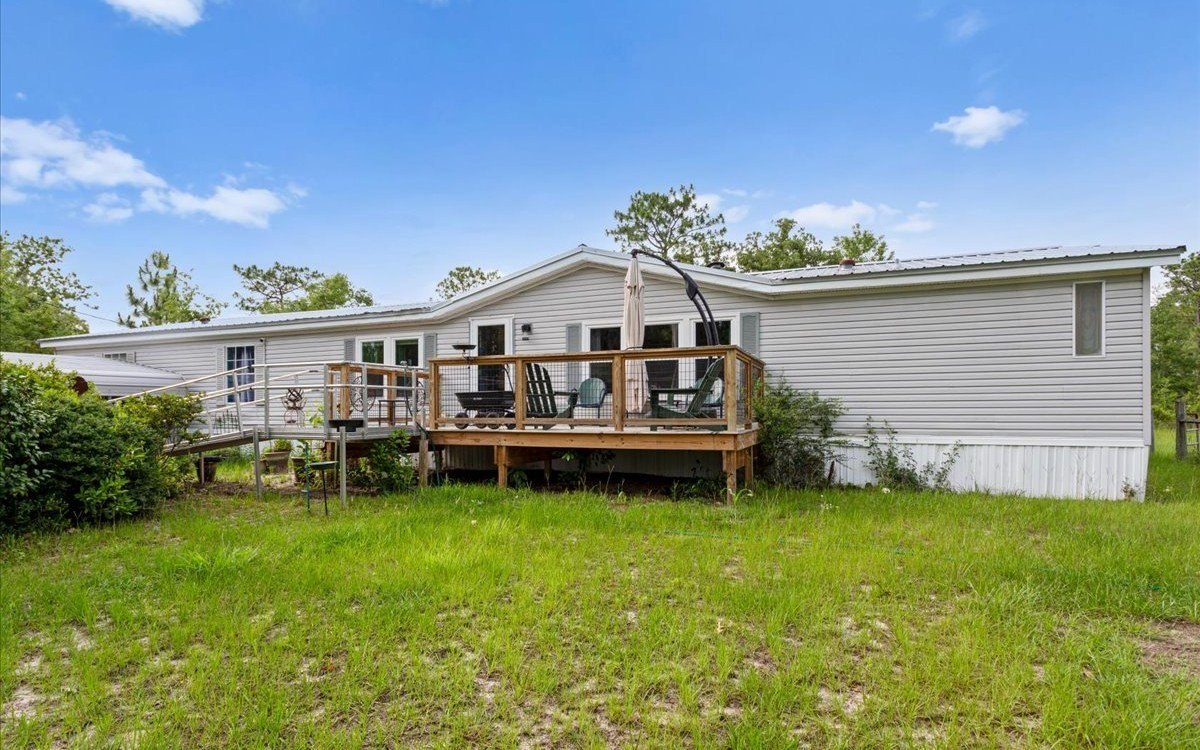 Manufactured Housing 4BR 2BA - 7220 NE 24TH LOOP, High Springs, FL
