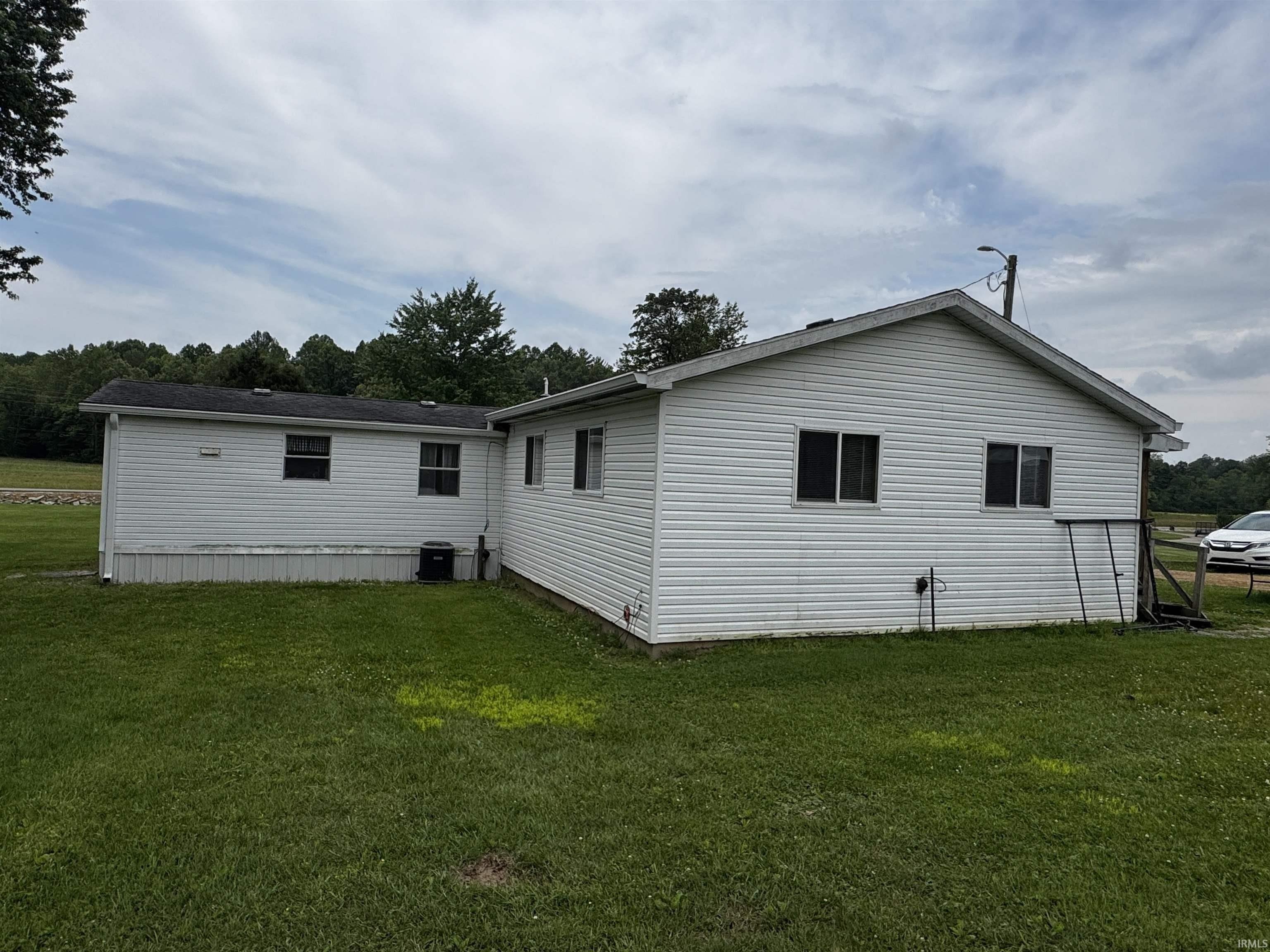Manufactured Housing 2BR 1BA - 2 E Calvertville Road, Bloomfield, IN