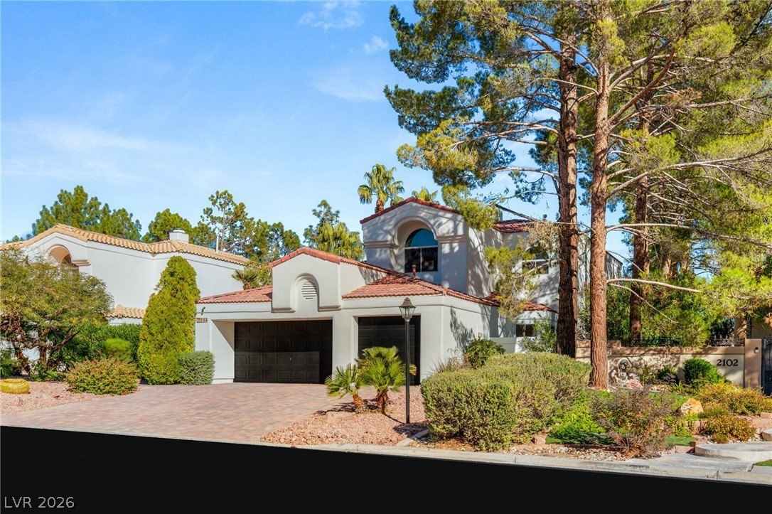 Single Family 4BR 4BA - 2104 Inverness Drive, Henderson, NV