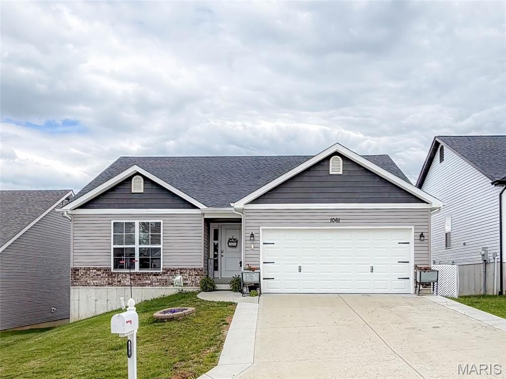 Single Family 3BR 3BA - 1061 Providence Way, Herculaneum, MO