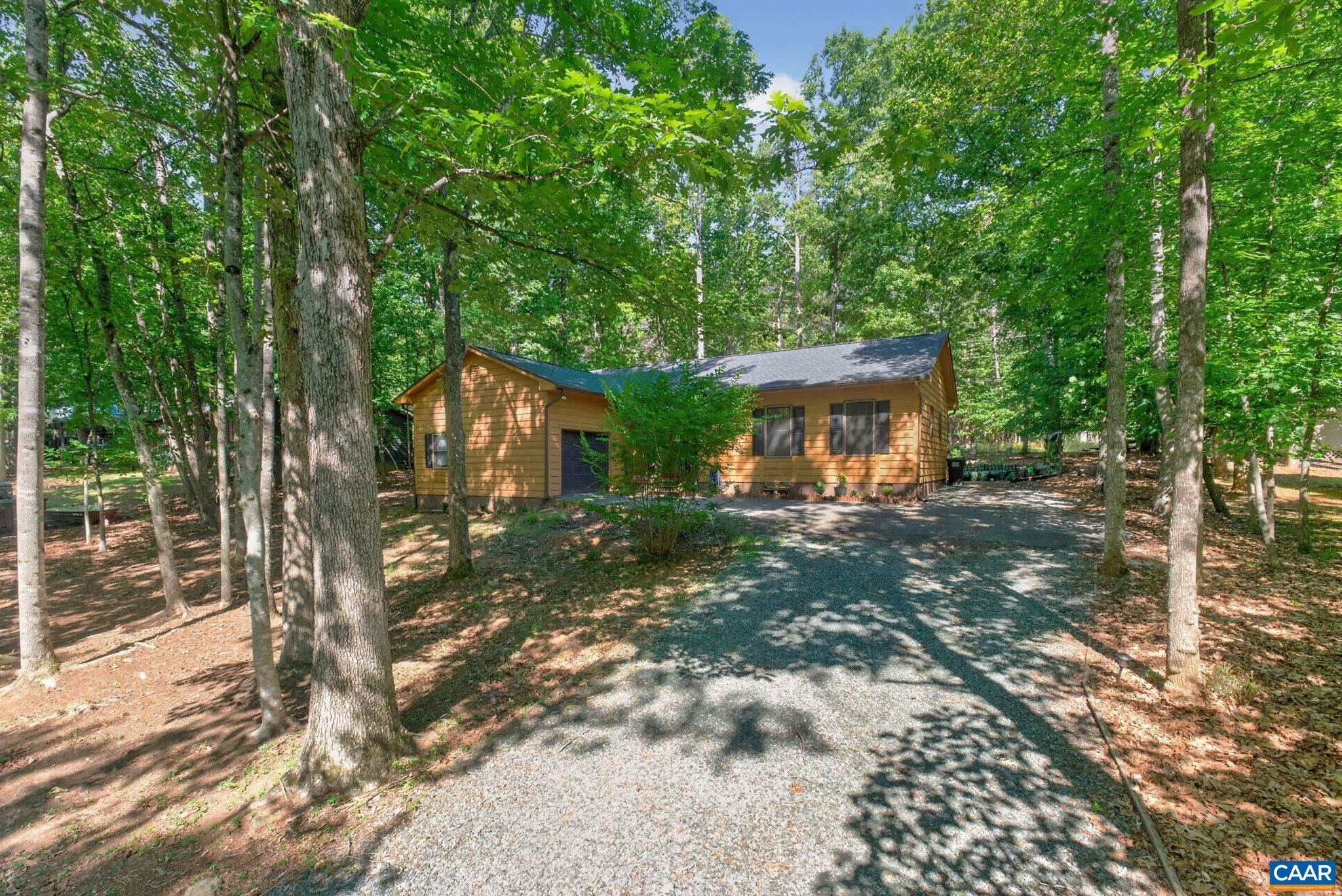 Single Family 3BR 2BA - 377 JEFFERSON DR, PALMYRA, VA