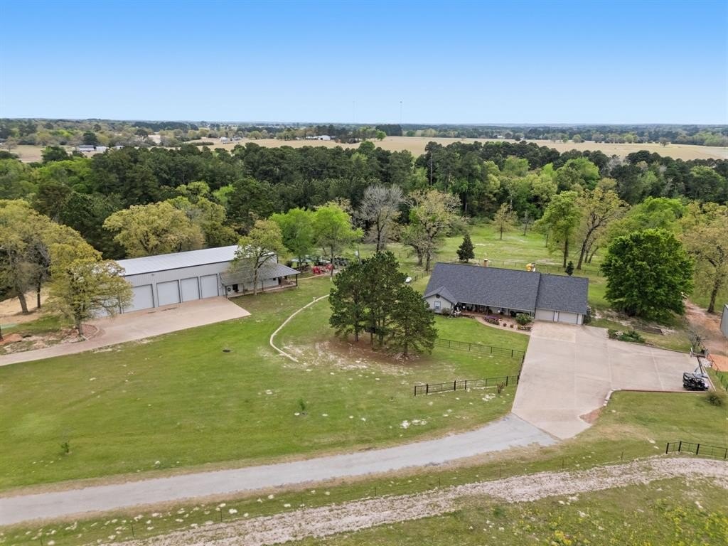 Single Family 4BR 4BA - 689 & 691 FM 1272, Grapeland, TX