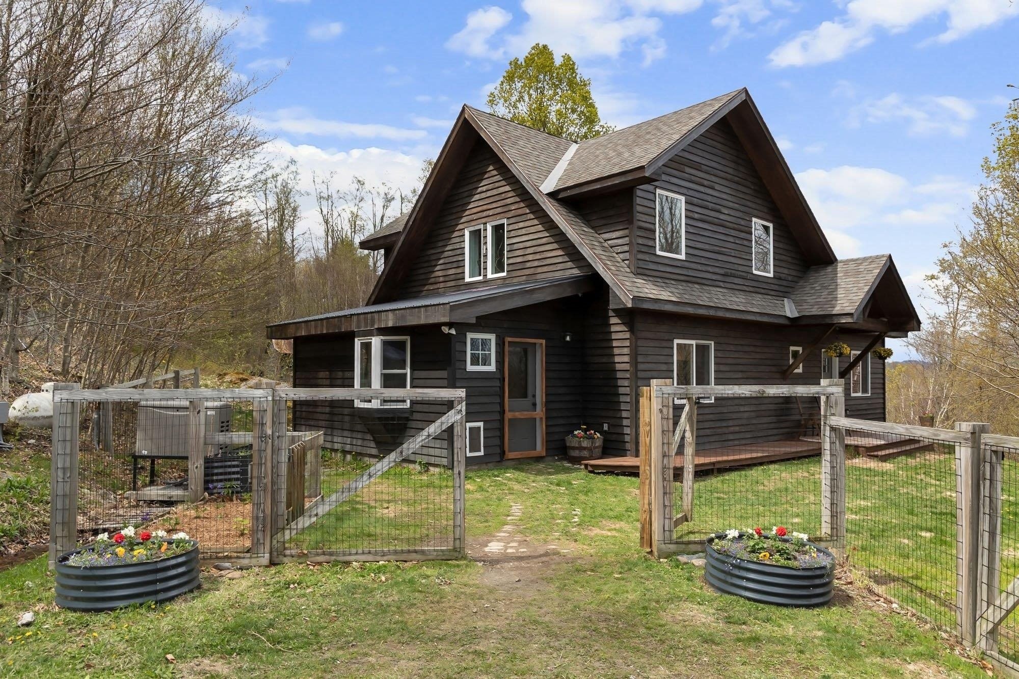 Single Family 2BR 2BA - 96 Deerfield Hills Road, Morristown, VT