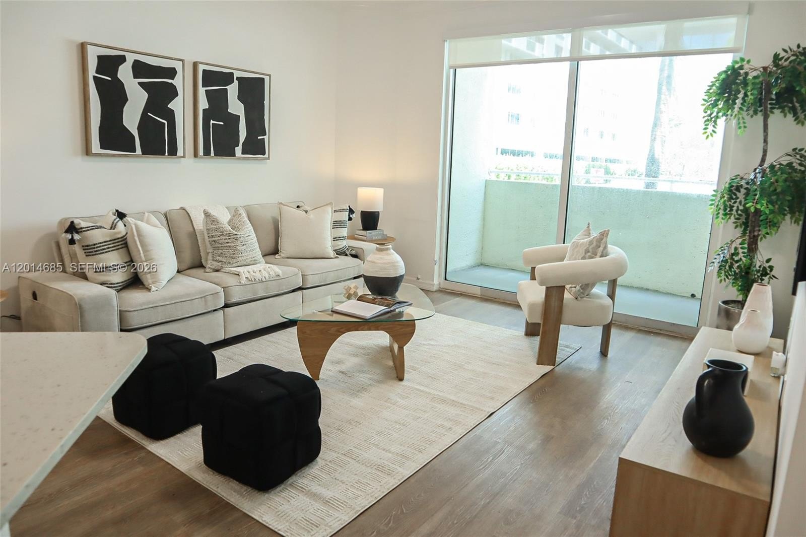 Condo 2BR 2BA - 9172 Collins Ave, Surfside, FL