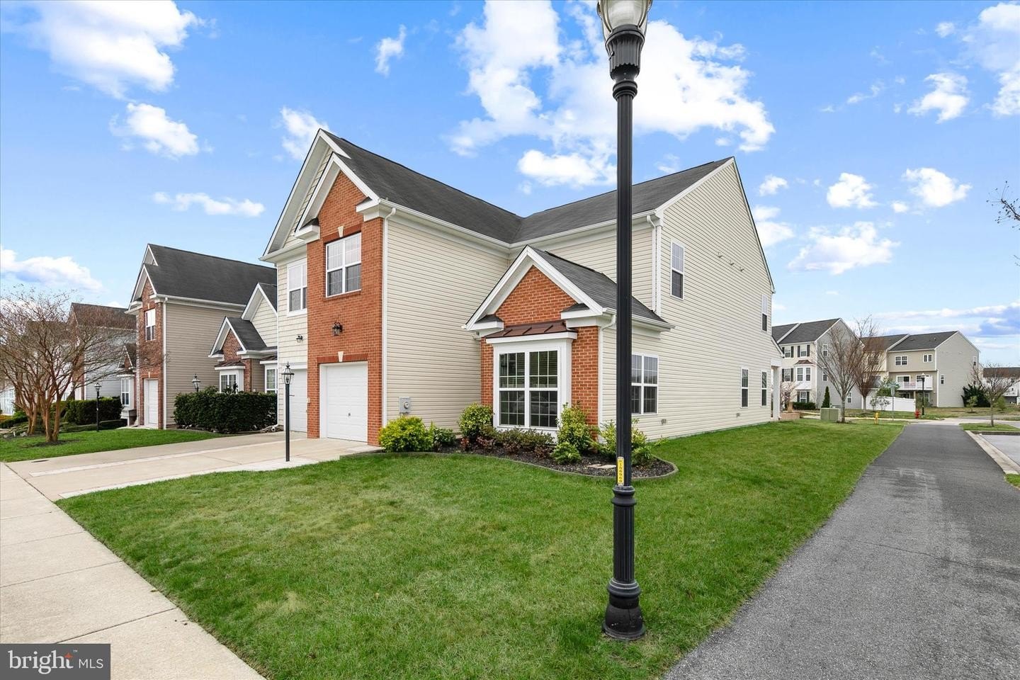 Single Family 4BR 3BA - 20443 ASHEVILLE DR, MILLSBORO, DE