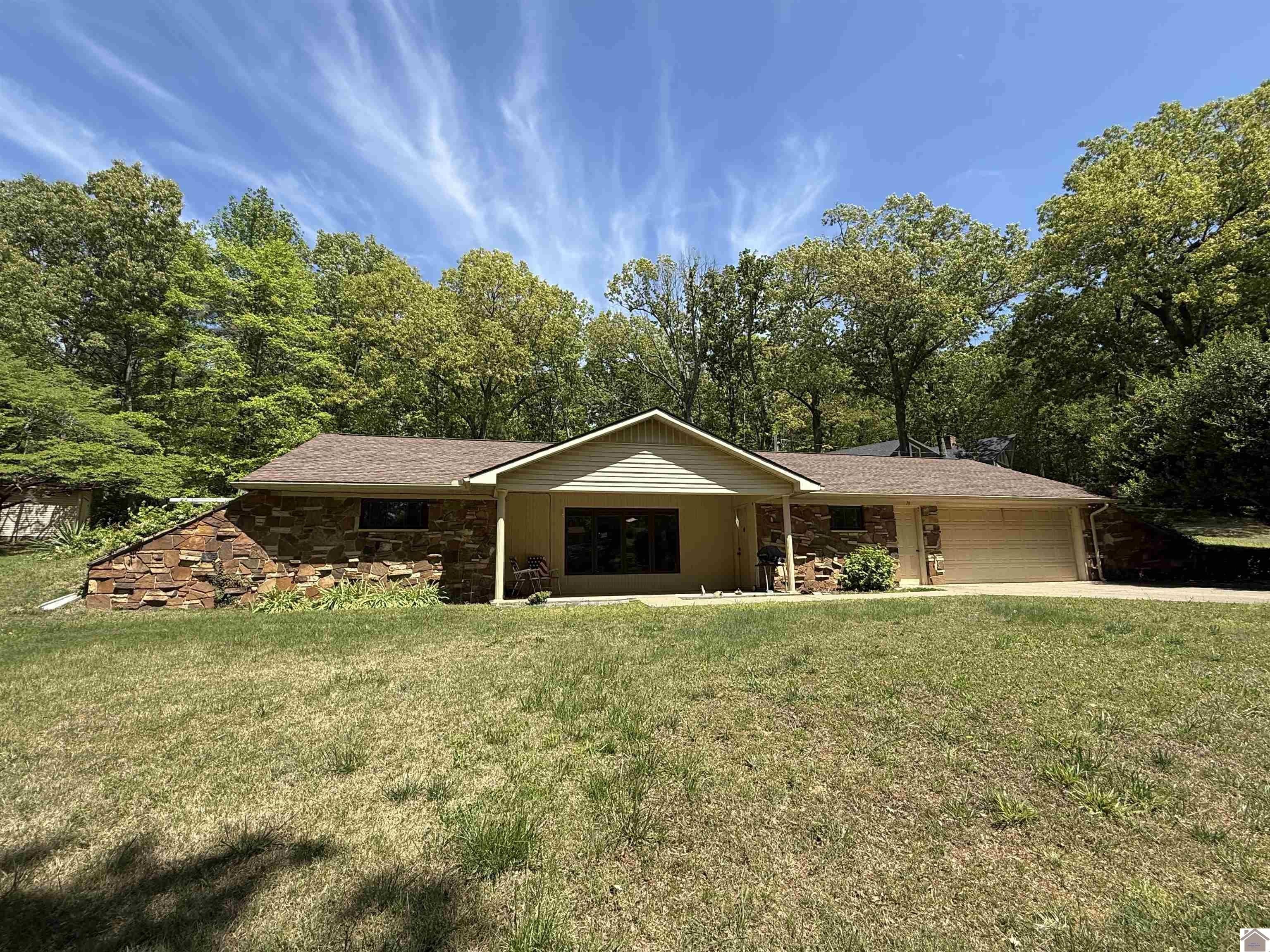 Single Family 3BR 2BA - 74 Pleasant Hill Lane, Gilbertsville, KY